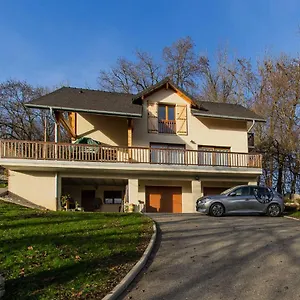 a-loree-des-monts.hotels-rhonealpes.com/