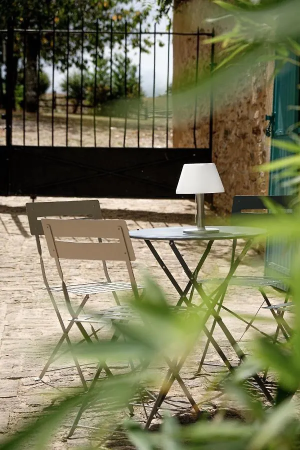 فندق مبيت وإفطار مبيت وإفطار Sainte-Gemme  Domaine Du Conte Bleu فرنسا